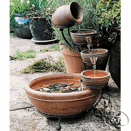 شلال جميل للحديقة