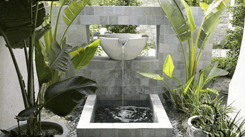 نافورة ماء خارجية