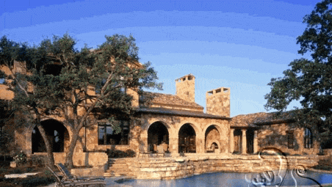 فيلا حجرية مع حوض السباحة