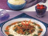 طبق طاجين الدجاج والأرز بالزبادي الايراني