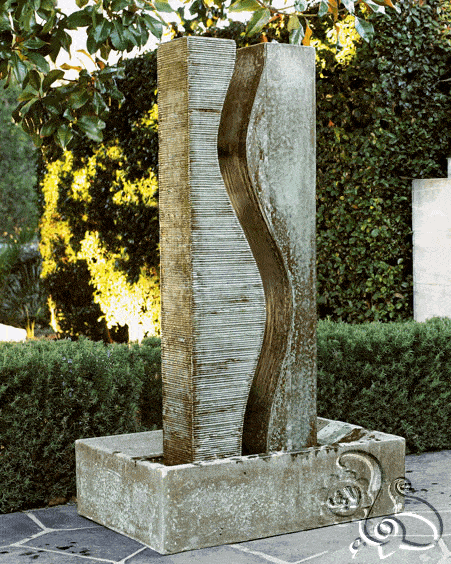 شلال مائي بديكور متميز