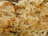 قطع الفيليه الأبيض مع الأرز البني