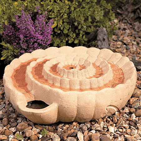 نافورة ماء جميلة