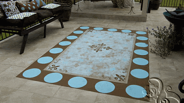 أرضية رخامية للجلسة الخارجية