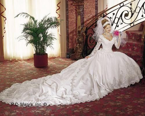 mary\\\’s wedding dress