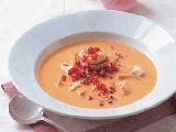 شوربة السلمون مع الصلصة الحمراء