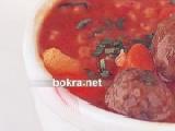 حساء الطماطم بكرات اللحم