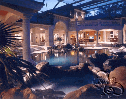 فيلا فخمة مع الجلسة الخارجية على المسبح