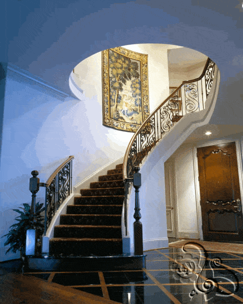 ارضية جميلة من الرخام و الباركيه