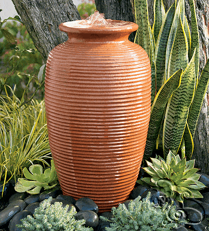 نافورة ماء خارجية