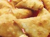 سمبوسك بالجبنة والشبت