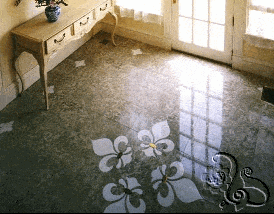 غرفة طعام صغيرة و لكنها فخمة