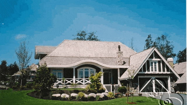 فيلا بدور واحد مع سقف قرميدي