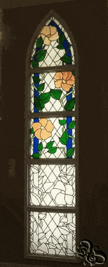 الزجاج الملون