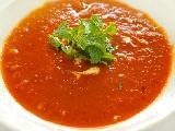 شوربة طماطم مع ريحان