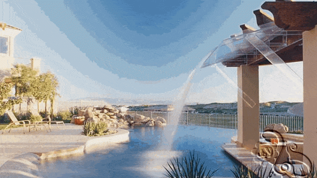 شلال زجاجي على المسبح