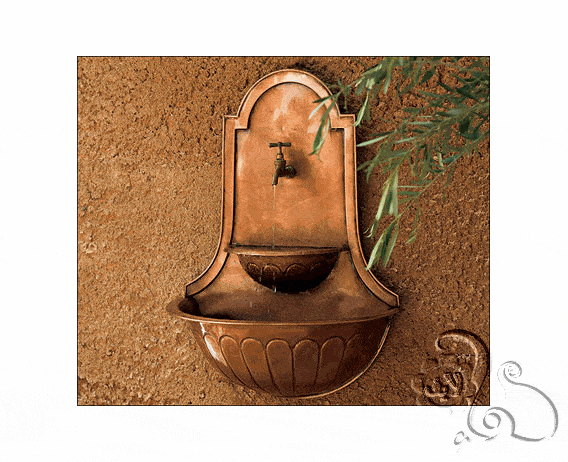 نافورة ماء جدارية