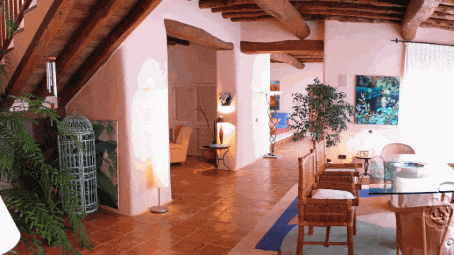 غرفة طعام جميلة