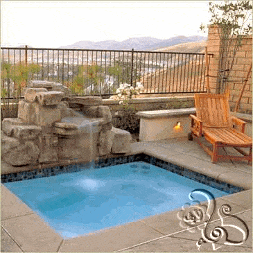 شلال مائي خارجي