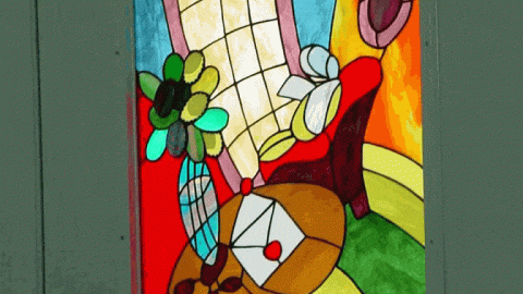 الزجاج الملون