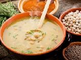 العدس والمعكرونة شوربة بطريقة مبتكرة