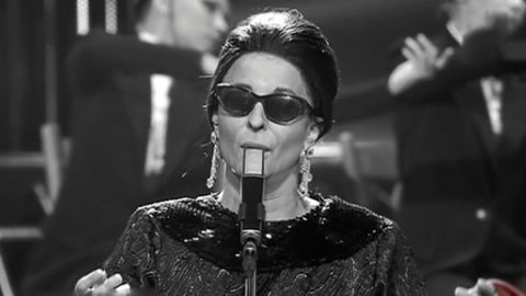 باسمة تفوز للمرة الثانية في شكلك مش غريب