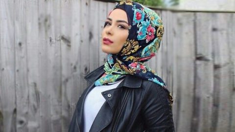 4 طرق جديدة لارتداء الحجاب بالجامعة