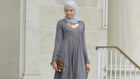 فساتين رمضان بدرجات حيادية من النهار حتي المساء