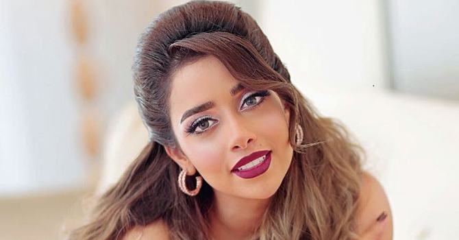 بلقيس فتحي تدعو الجمهور لحضور حفل زفافها