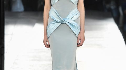 فستان سماوي من Alexis Mabille هوت كوتور خريف 2016
