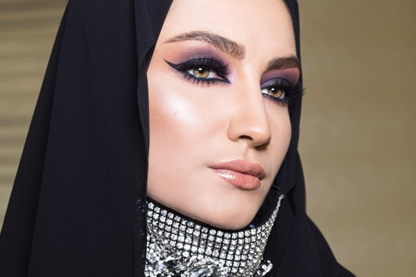 مكياج عيون دخاني مع احمر شفاه نيود من مجيد زهر
