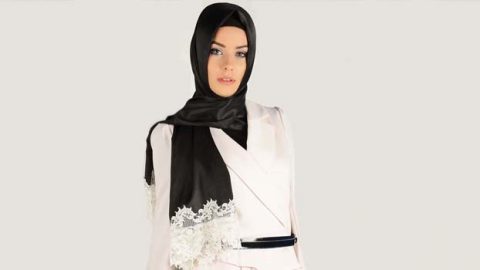 طرق أرتداء الحجاب المزين بالدانتيل