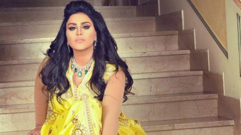 أحلام تحتفل ب20 عام من الغناء وتهدي سيارة لأحد معجبيها