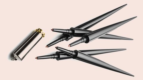 شفتيكِ أكثر بروزًا وجاذبية مع محدد لوبوتان الجديد