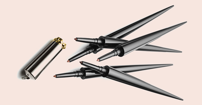 شفتيكِ أكثر بروزًا وجاذبية مع محدد لوبوتان الجديد