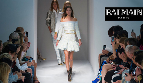 Balmain يبدع في أسبوع الموضه بباريس