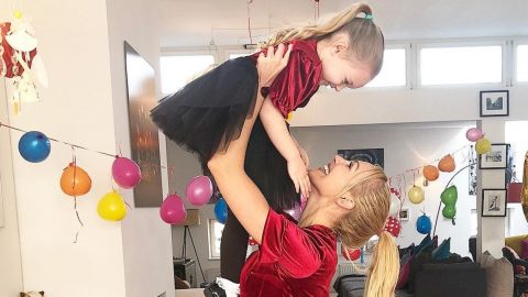 بالصور: مريم أوزرلي تحتفل بعيد ميلاد ابنتها