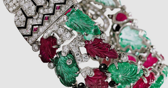 أفخم تصميمات المجوهرات الملونة
