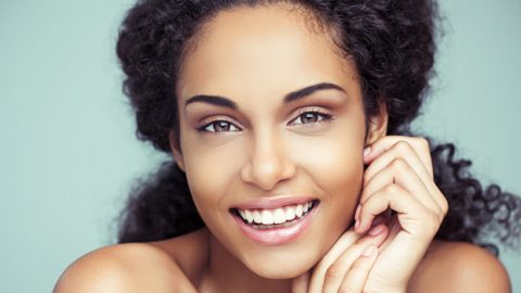 أحدث صيحات تجميل الأسنان 2015