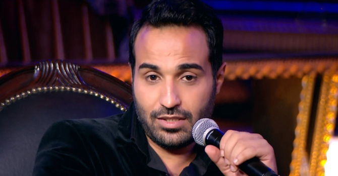 بالفيديو: أحمد فهمي يقلد حسين فهمي في الحلقة الأولى من شيري استديو