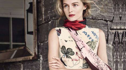 تسوقي صيحة الأوشحة شتاء 2015 من ديور