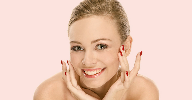 6 أقنعة طبيعية لتقشير البشرة في الصيف