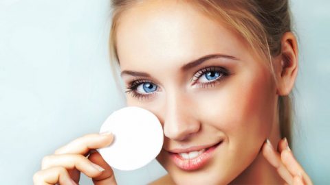 أفضل مستحضرات إزالة المكياج… بتقنيات مختلفة