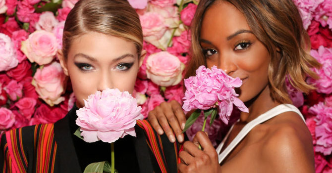 حيل بسيطة لتمتلكي حواجب مثالية كعارضات الأزياء