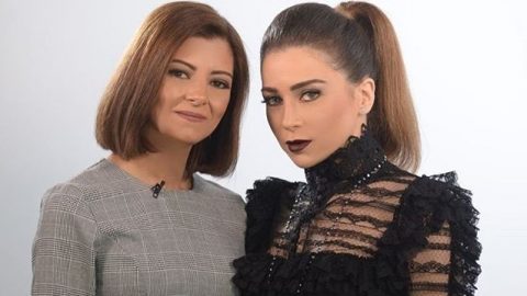 شاهدي مي عز الدين وشقيقتها في سن الخمسين