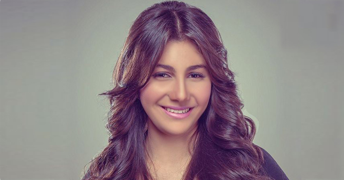 ياسمينا العلواني تتخلى عن البراءة في جلسة تصويرها الأولى