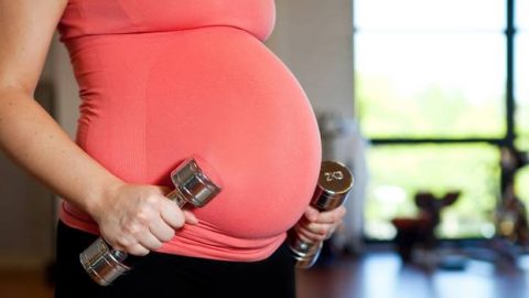 7  فوائد لممارسة التمارين الرياضية أثناء الحمل