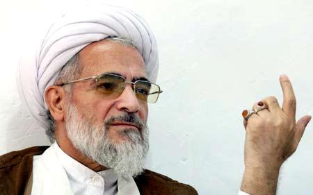 فتوى ايرانية تبيح الشرب أثناء الصيام