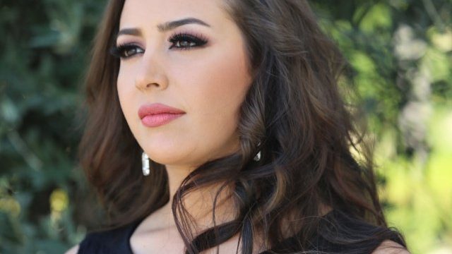 بالفيديو: جنات تودع العزوبية بحفل مغربي