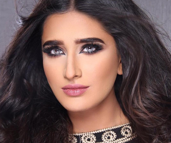 مكياج عيون دخاني مع أي لاينر اسود من معصومة هاشم